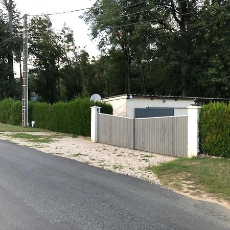 Gite De La Fontaine Bondree Vernou-sur-Brenne Exterior photo